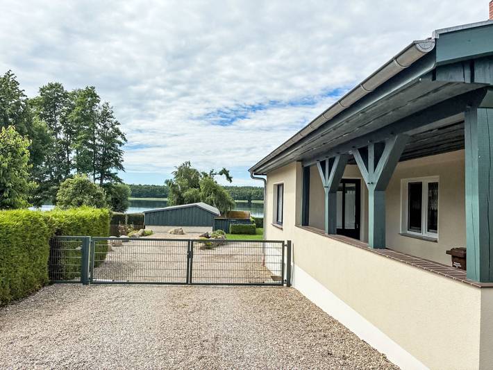 Ferienhaus für 5 Personen, mit Terrasse und Garten sowie Sauna und Seeblick in Dabel - 3