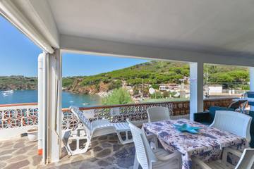 Apartment for 2 People in Capoliveri, Elba, Photo 1