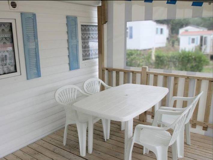 Camping Les Alouettes - Mobilheim 5 personen - Economique ( 2 Zimmer) Ankunft Mittwoch in La Chaize-Giraud, Loire-Tal