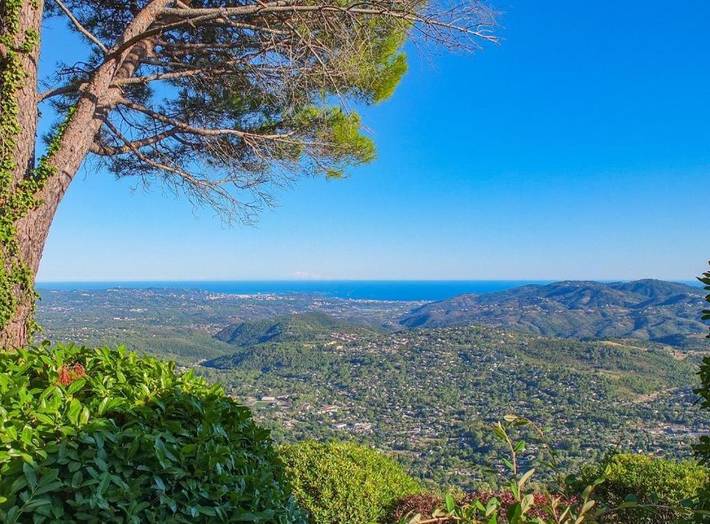 Gîte pour 4 personnes, avec jardin et piscine ainsi que vue sur le lac et vue à Spéracèdes - 3