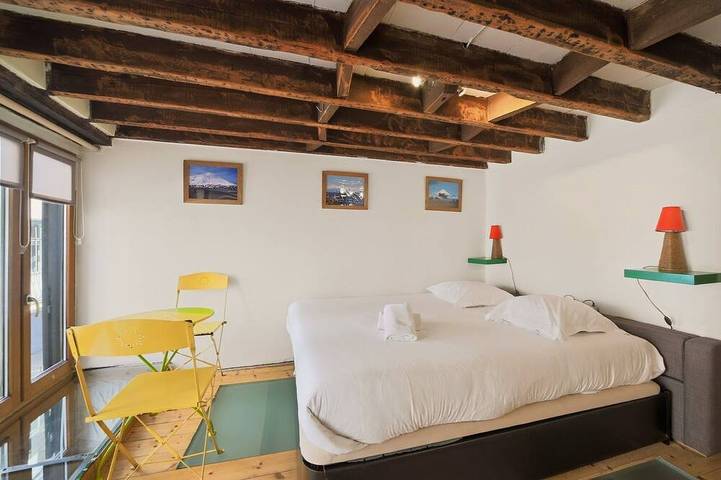 Ganze Wohnung, Charming one-bedroom apartment in the heart of Old Lille—10 minutes from the train station in Issy-les-Moulineaux, Hauts-de-Seine