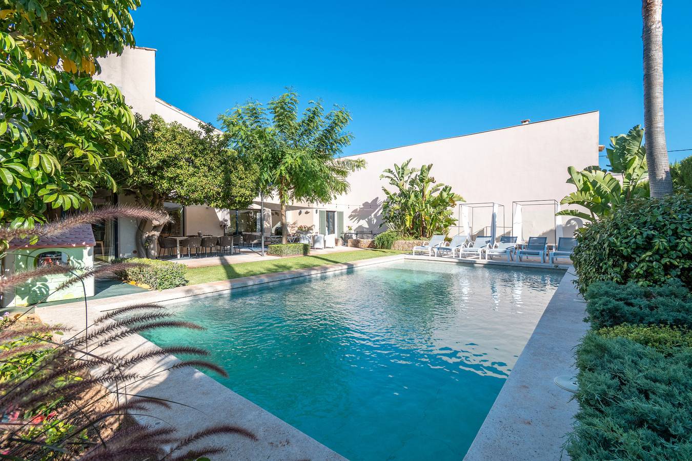 Villa 'Maronja' con piscina privata, Wi-Fi e aria condizionata in Pollença Città, Pollença
