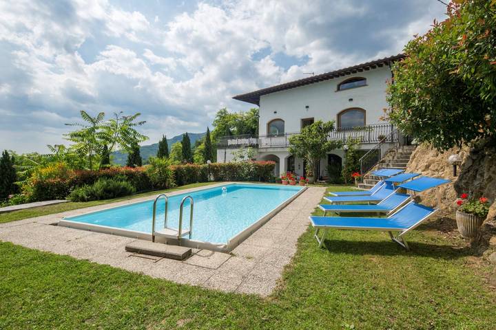 Villa für 12 Personen, mit Terrasse und Garten sowie Pool, mit Haustier - 1