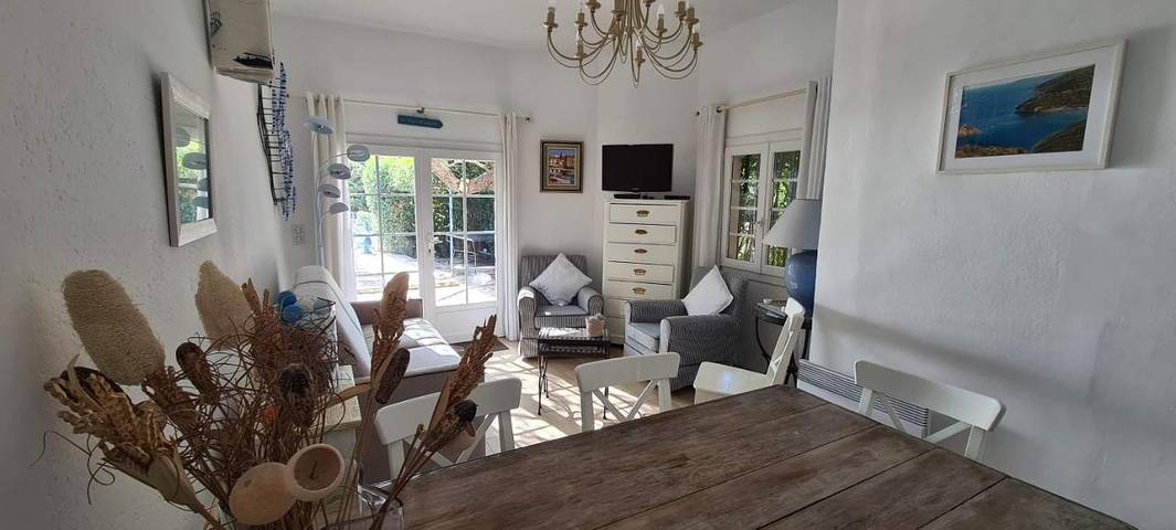 Villa pour 6 personnes, avec jardin et vue à Rayol-Canadel-sur-Mer - 2