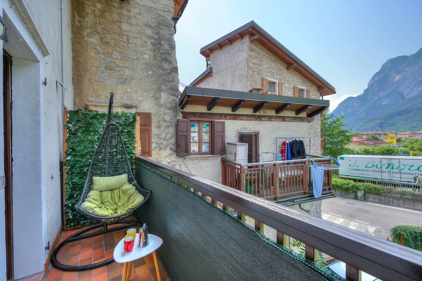 Ganze Wohnung, Casa Gio Few Minutes from the Lake in Varone, Riva del Garda