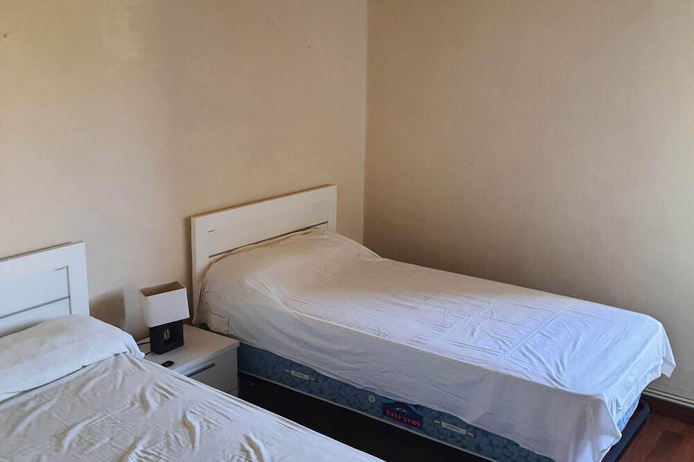 House 5 min from the beach, 15 min from Portugal. Sleeps 7. Rental p: <12 months in O Rosal, Pontevedra Provinz