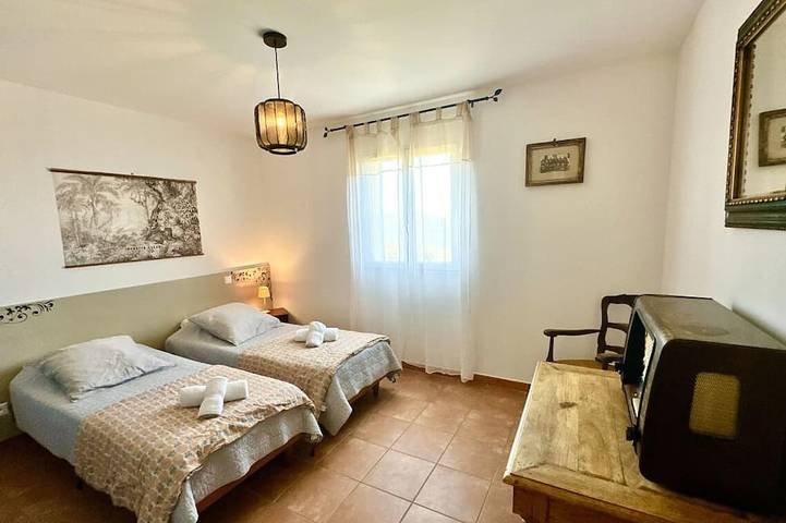 Location de vacances pour 6 personnes, avec balcon et jacuzzi, animaux acceptés à Cateri - 3