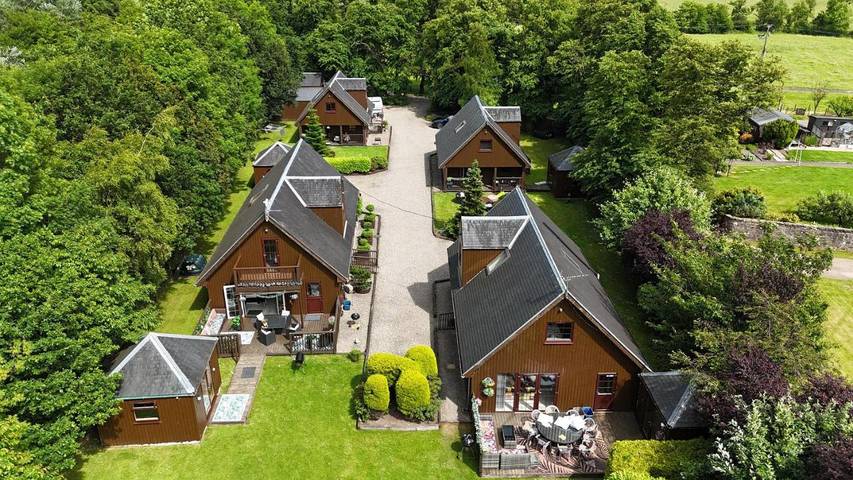 Chalet pour 10 personnes, avec jacuzzi et jardin