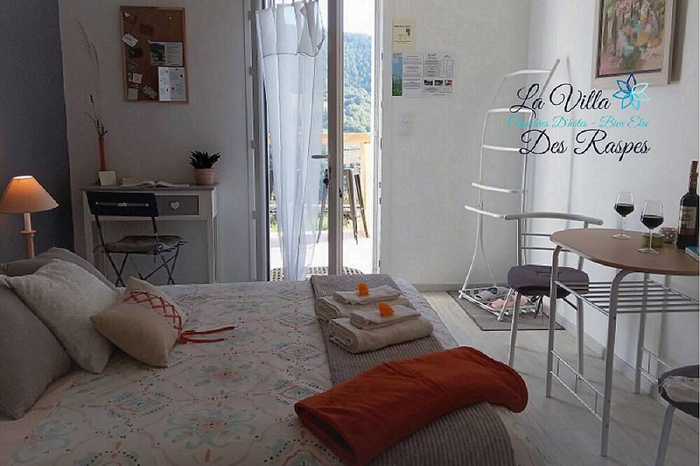 Chambre d'hôtes - Spa - Bien être in Viala-du-Tarn, Parc naturel régional des Grands Causses