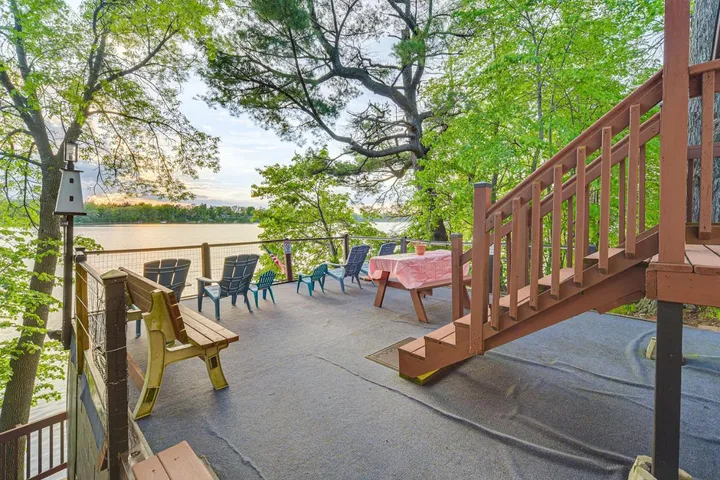 Casa de vacaciones para 7 personas, con vistas al lago además de vistas y terraza, Se admiten mascotas - 1