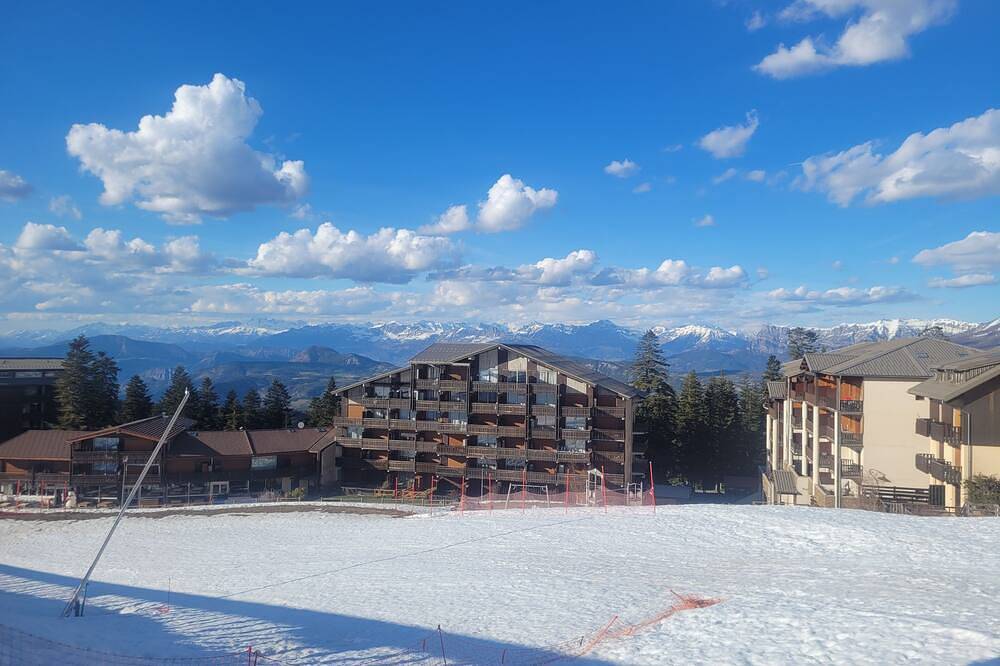 Apartamento entero, Cosy apartment, superb view at the foot of the slopes. in Selonnet, Alpes de Alta Provenza