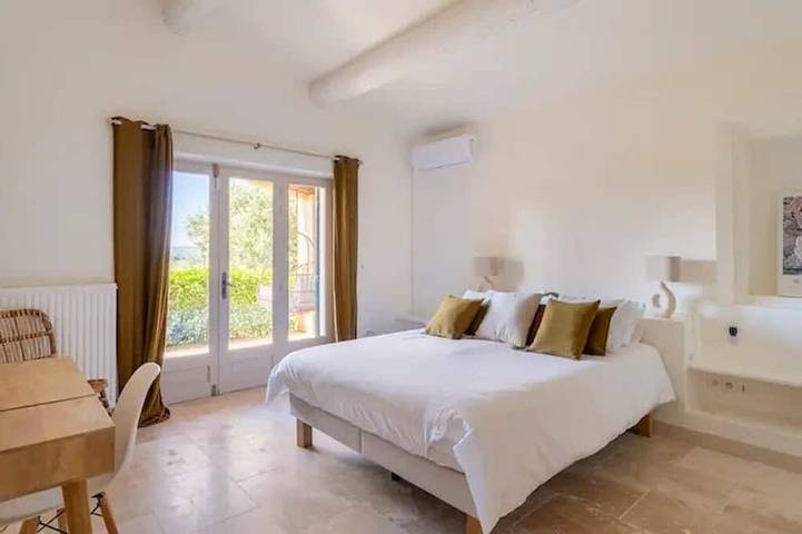 Location de vacances pour 14 personnes, avec jacuzzi et jardin à Goult - 3