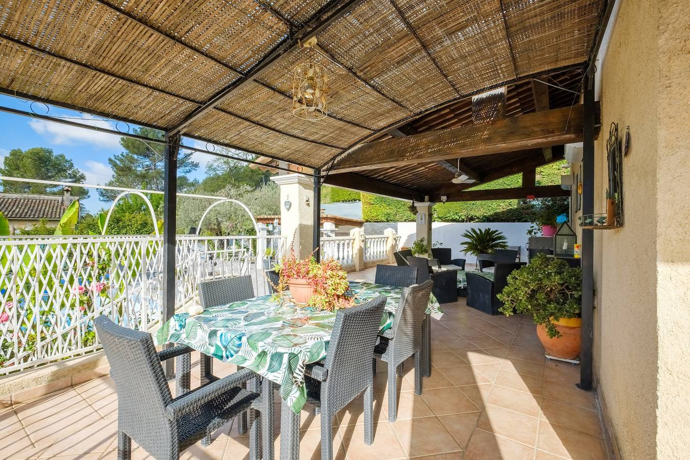 Villa 6 Pers Avec Piscine avec piscine privée, Wi-Fi et climatisation in Le Tignet, Côte méditerranéenne (France)
