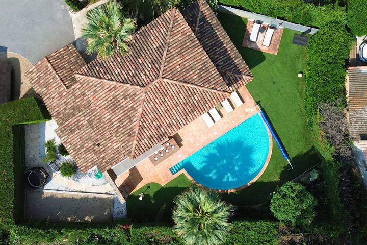 Gîte pour 8 personnes, avec piscine dans Plage de la Nartelle - 3