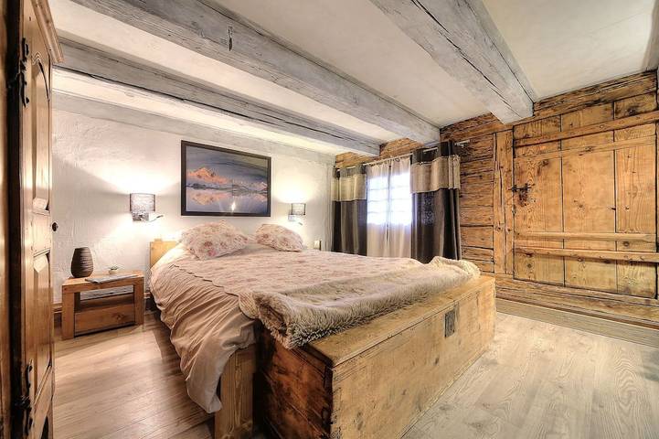 Authentic, warm, luxurious chalet, swimming pool, jacuzzi, sauna and fireplace in Les Contamines-Montjoie, Pays du Mont-Blanc