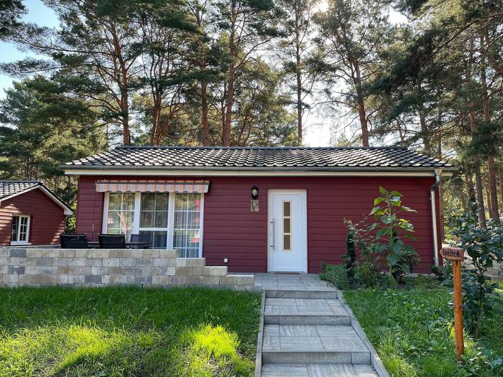 Ferienhaus 'Specht' mit privater Terrasse, privatem Garten und Wlan in Wünsdorf, Zossen