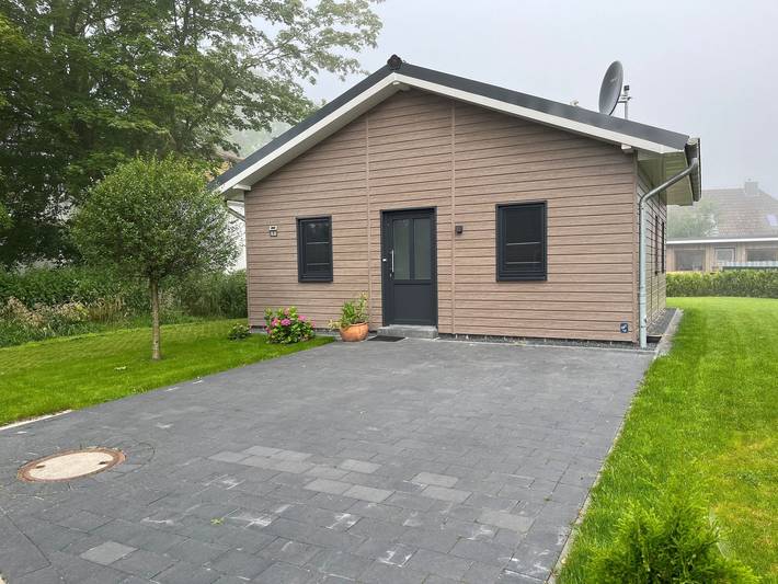 Ferienhaus für 4 Personen, mit Terrasse und Garten in Detern