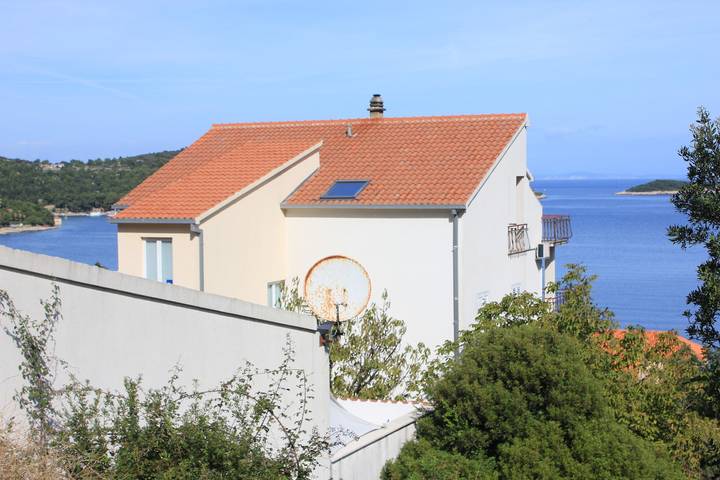 Ganze Wohnung, Studio Appartement mit Terrasse und Meerblick Vis As-2470-b in Vis Stadt, Vis (Dalmatien)