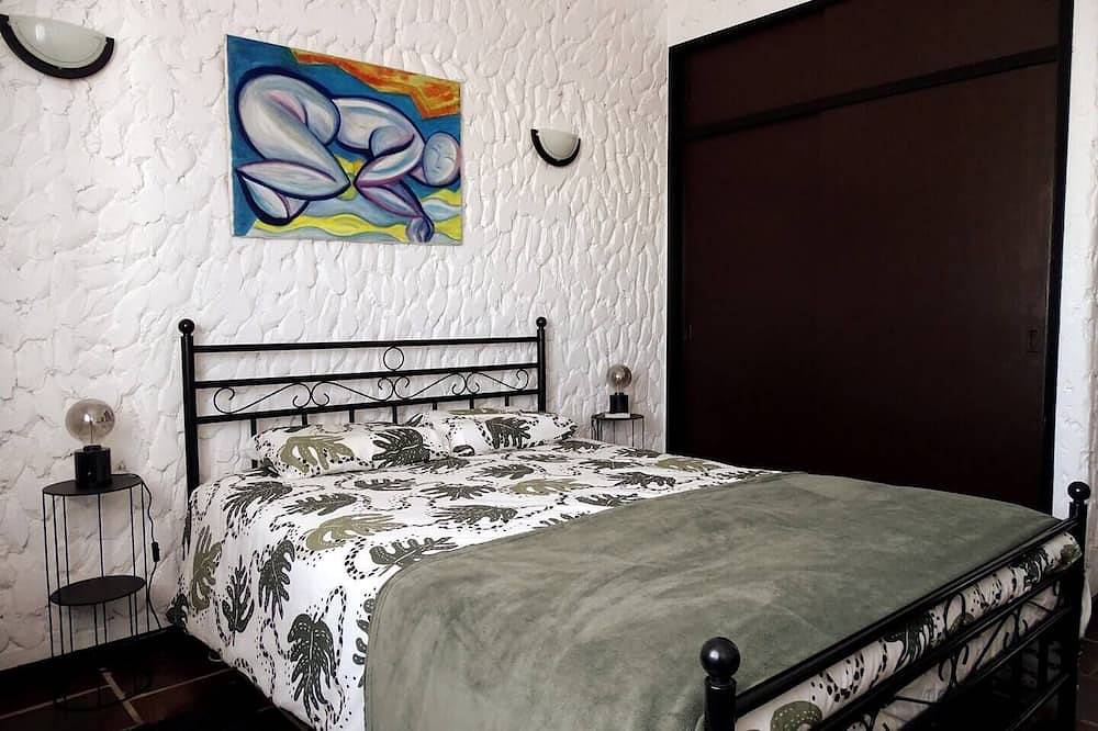 Ganze Wohnung, Fully equipped, by the sea in a quiet residential area near Olhão. in Moncarapacho, Parque Natural da Ria Formosa