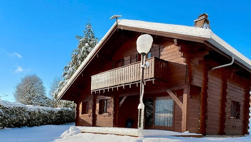 Ferienhaus für 12 Personen, mit Balkon und Garten sowie Seeblick in Haute-Savoie