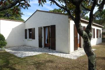 Villa pour 8 personnes, avec terrasse et jardin, animaux acceptés dans La Palmyre