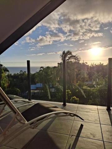 Gîte pour 5 personnes, avec jardin ainsi que piscine et terrasse à Saint-Philippe