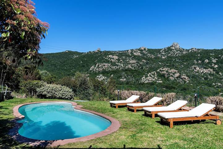 Villa für 8 Personen, mit Balkon und Garten - 1