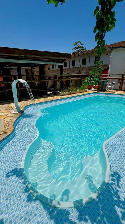 Pousadas para 2 pessoas, com piscina e terraço em Toninhas Ubatuba