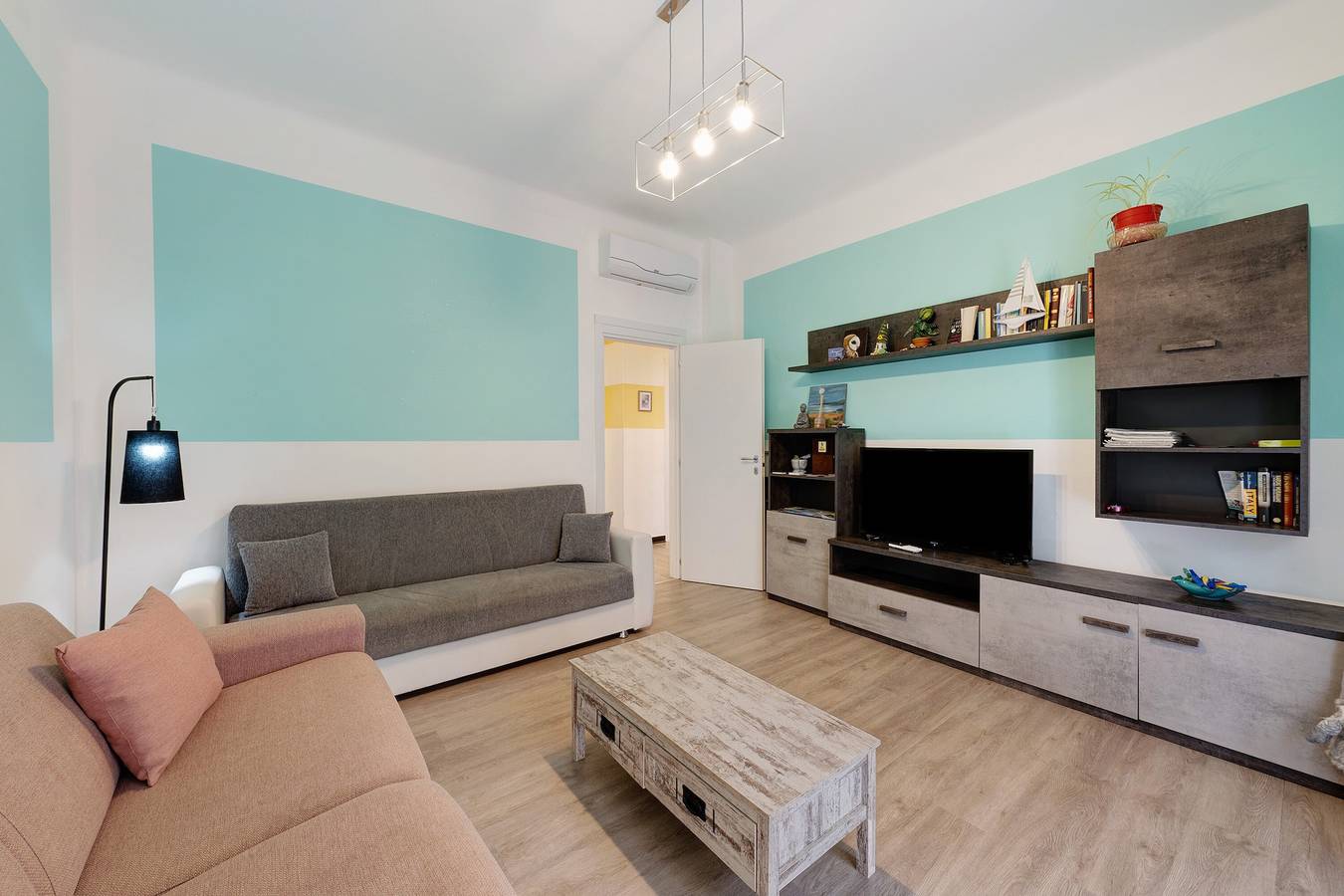 Ganze Wohnung, Ferienwohnung 'Casa Sole A Monterosso' mit Balkon, Wi-Fi und Klimaanlage in Monterosso al Mare, Monterosso al Mare Gemeinde