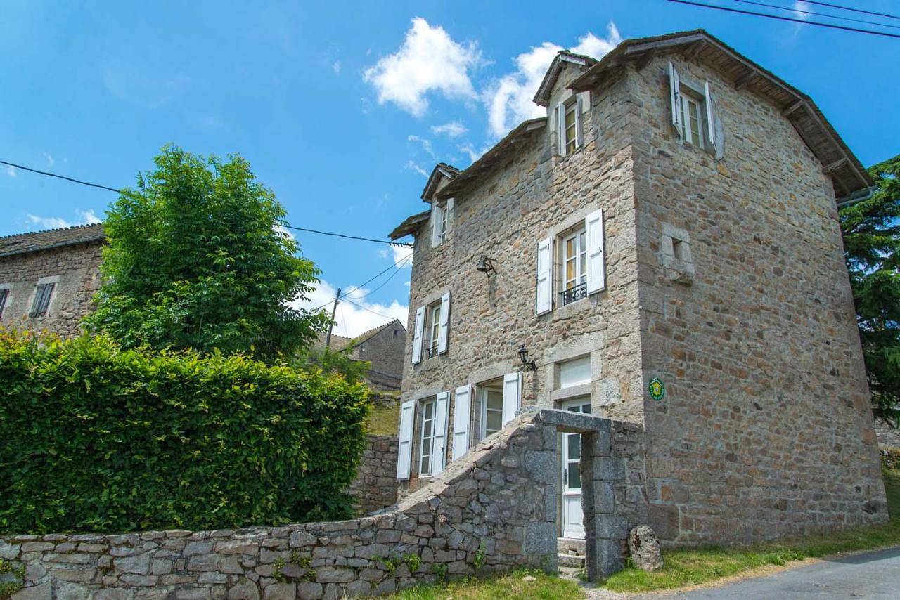 Village de gîtes de Sainte-Lucie in Loups du Gevaudan, Saint-Léger-de-Peyre