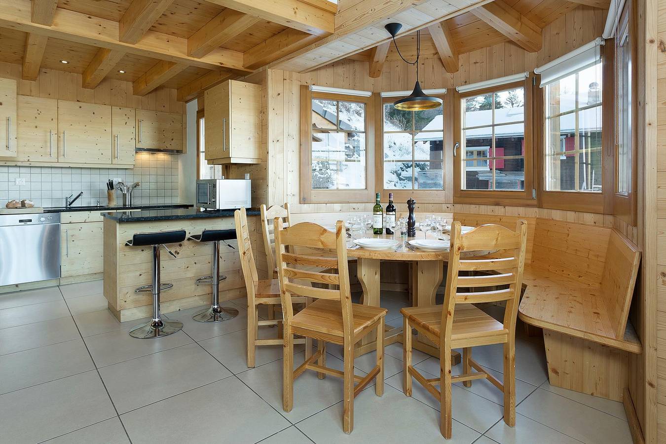 Chalet Chocolat - Jacuzzi Sauna Views Ski-In Ski-Out in La Tzoumaz, Riddes