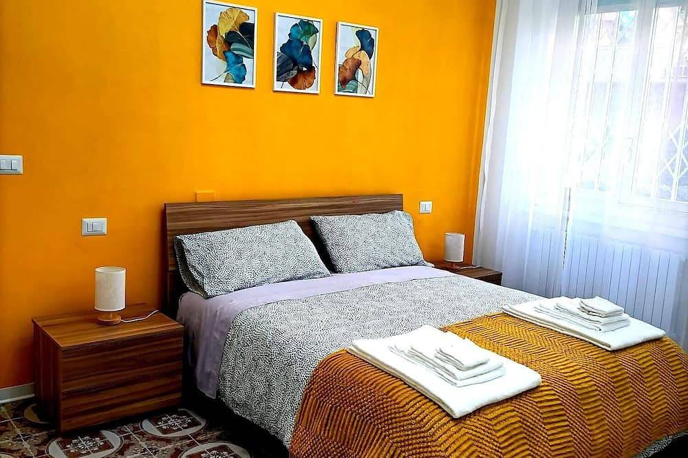 Entire apartment, Interamna House, entire 97sqm apartment in the center of Terni, free parking in Terni, Terni Province