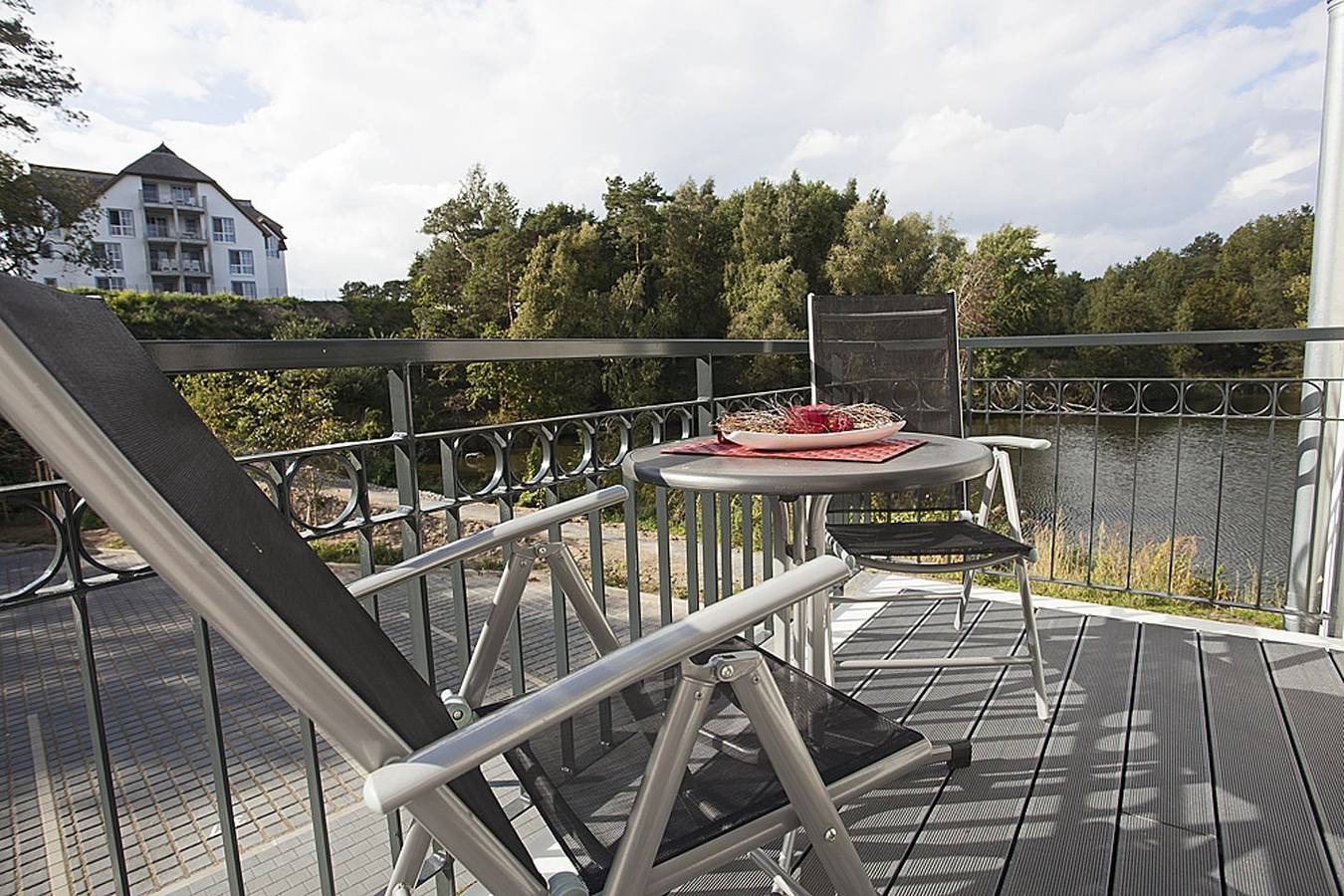 Entire apartment, Residenz am Balmer See, Whg. 57 mit Sauna & Wellness direkt am See in Balm, Benz