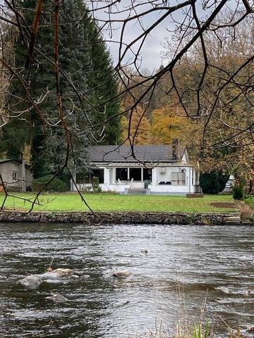 Gîte pour 5 personnes, avec vue et jardin dans Sougné-Remouchamps