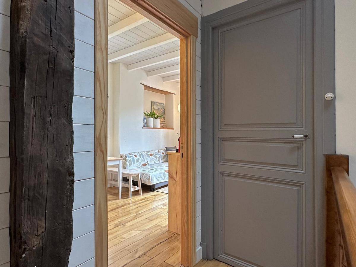 Studio with Garden View in Irun, Guipuscoa