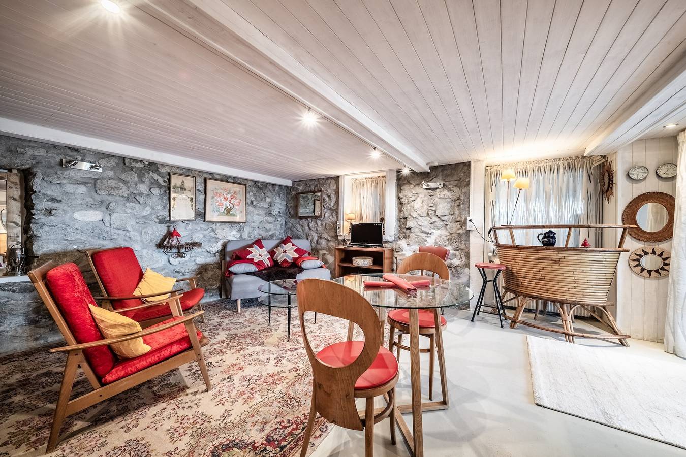 Ferienhaus „Le Carnotzet Du Lac - Hauts d’Évian“ mit Seeblick, Terrasse & Wlan in Larringes, Thonon-les-Bains und Umgebung