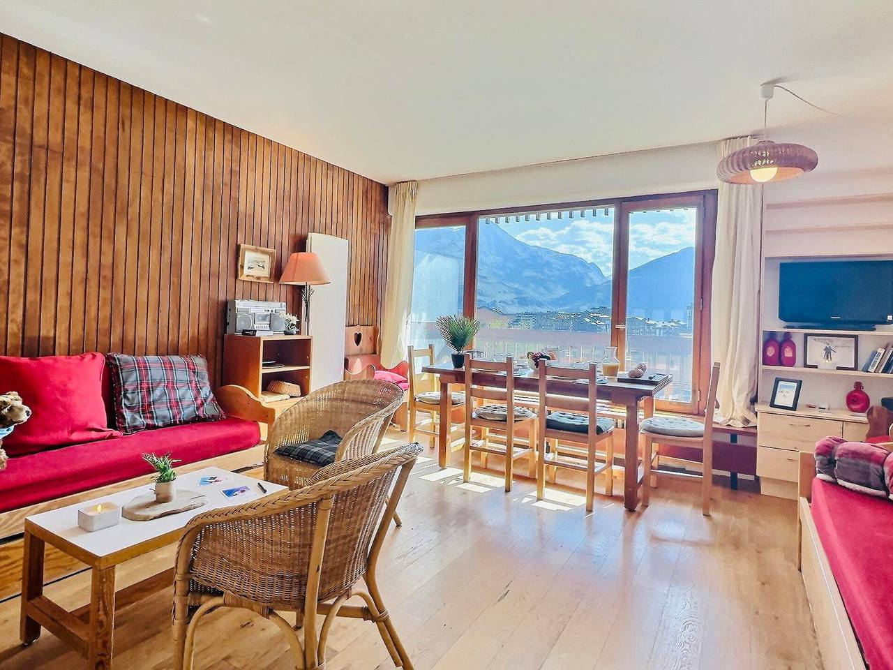 Geheel appartement, 2-room apartment, 6 ppl, Tignes, near slopes and shops in Tignes, Massif de la Vanoise