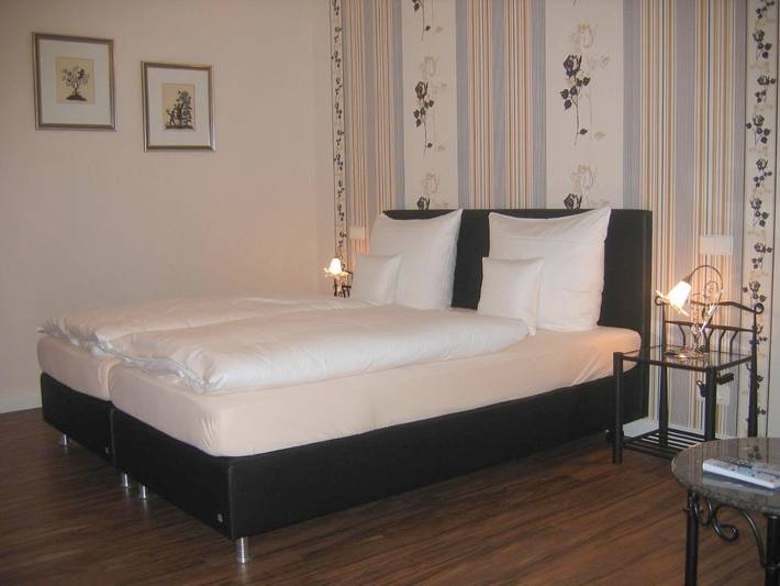 Ferienhaus für 2 Personen, mit Terrasse und Garten sowie Ausblick in Forst an der Weinstraße