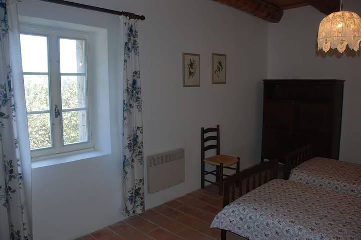 Location de vacances pour 6 personnes, avec jardin et balcon à Balazuc - 4