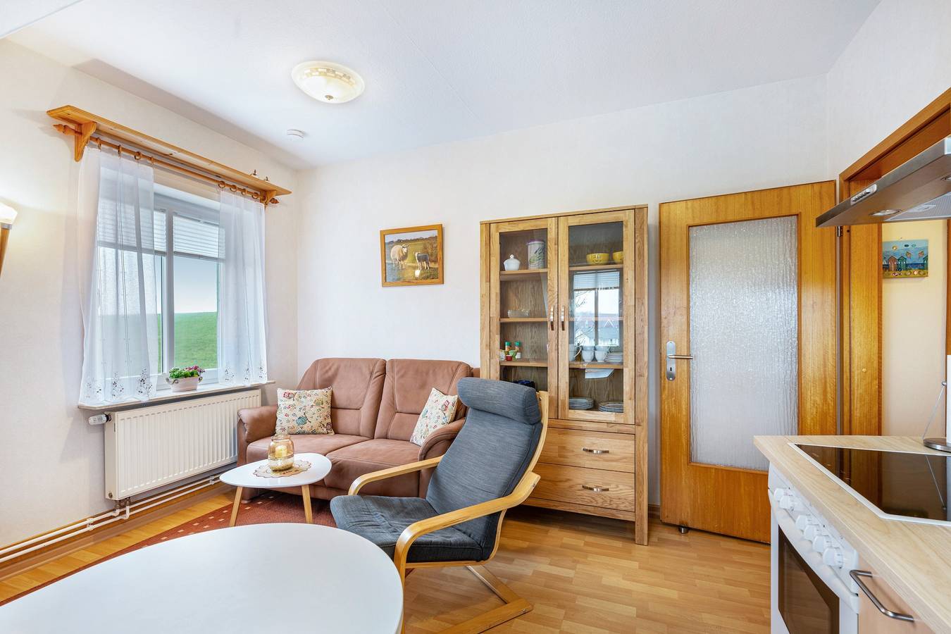Ganze Wohnung, Ferienwohnung 'Familienwohnung' mit gemeinsamer Terrasse, gemeinsamem Garten und Wi-Fi in Dagebüll, Nordseeküste