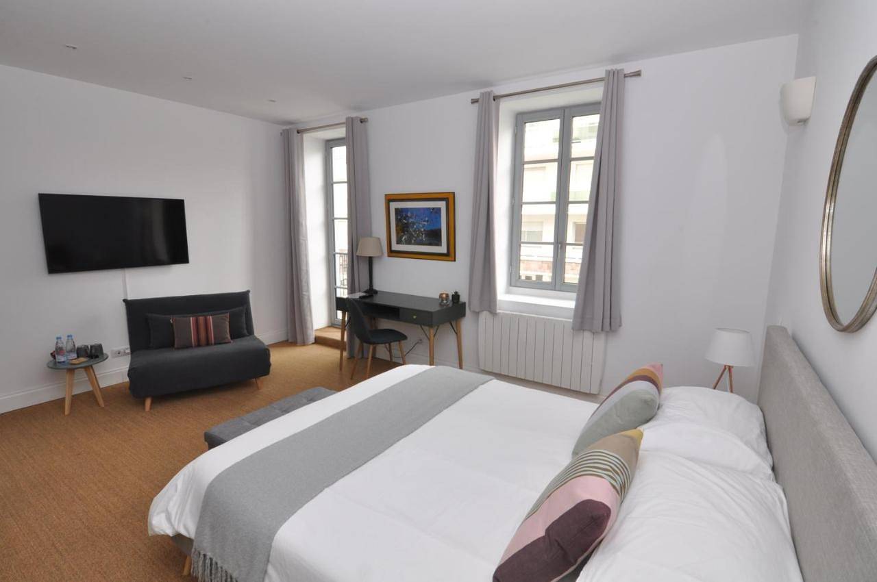 Two-Bedroom Suite in Biarritz, Région de Bayonne