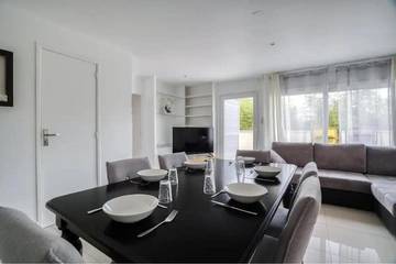 Gîte pour 6 personnes, avec terrasse à Montry
