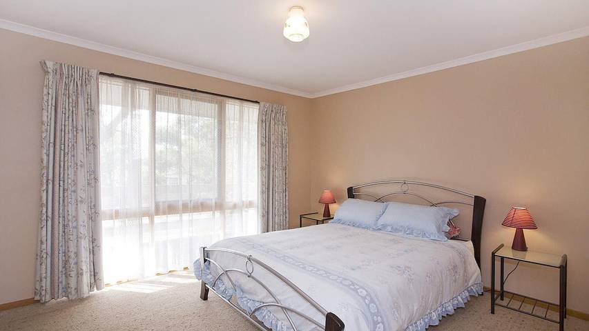 Holiday home for 6 people, with balcony and garden in Anglesea