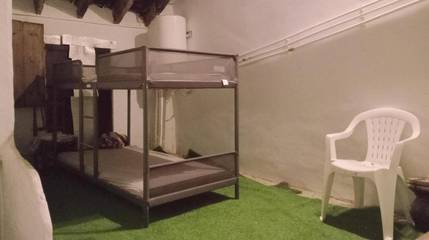 Gîte pour 2 personnes, avec vue ainsi que piscine et balcon à Eslida