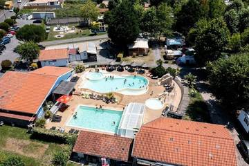 Camping pour 8 Personnes dans Parentis-en-Born, Côte d’Argent, Photo 3