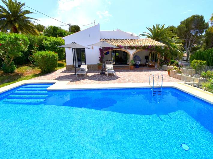 Chalet voor 6 personen, met terras en tuin aan de Costa Blanca