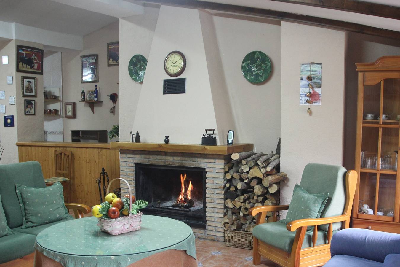 Maison de vacances 'Alojamiento Rural Puente Honda' avec vue sur la montagne, piscine et Wi-Fi in Puente Honda, Benatae