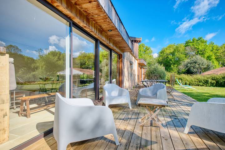 Holiday rental for 7 people, with sauna and garden in Southern France