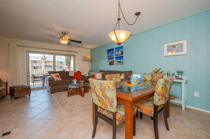 Vacation rental for 8 people, with pool and balcony in Rockport (Texas)