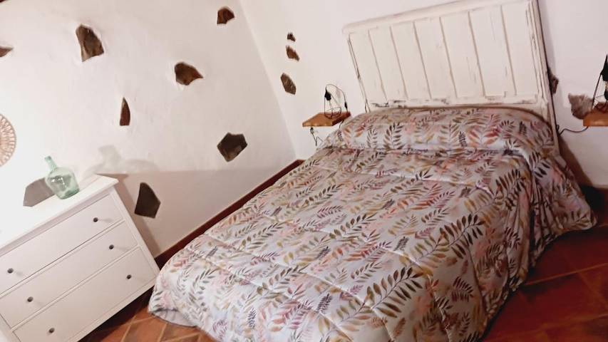 Location de vacances pour 4 personnes, avec vue ainsi que jardin et piscine à Tejeda - 2